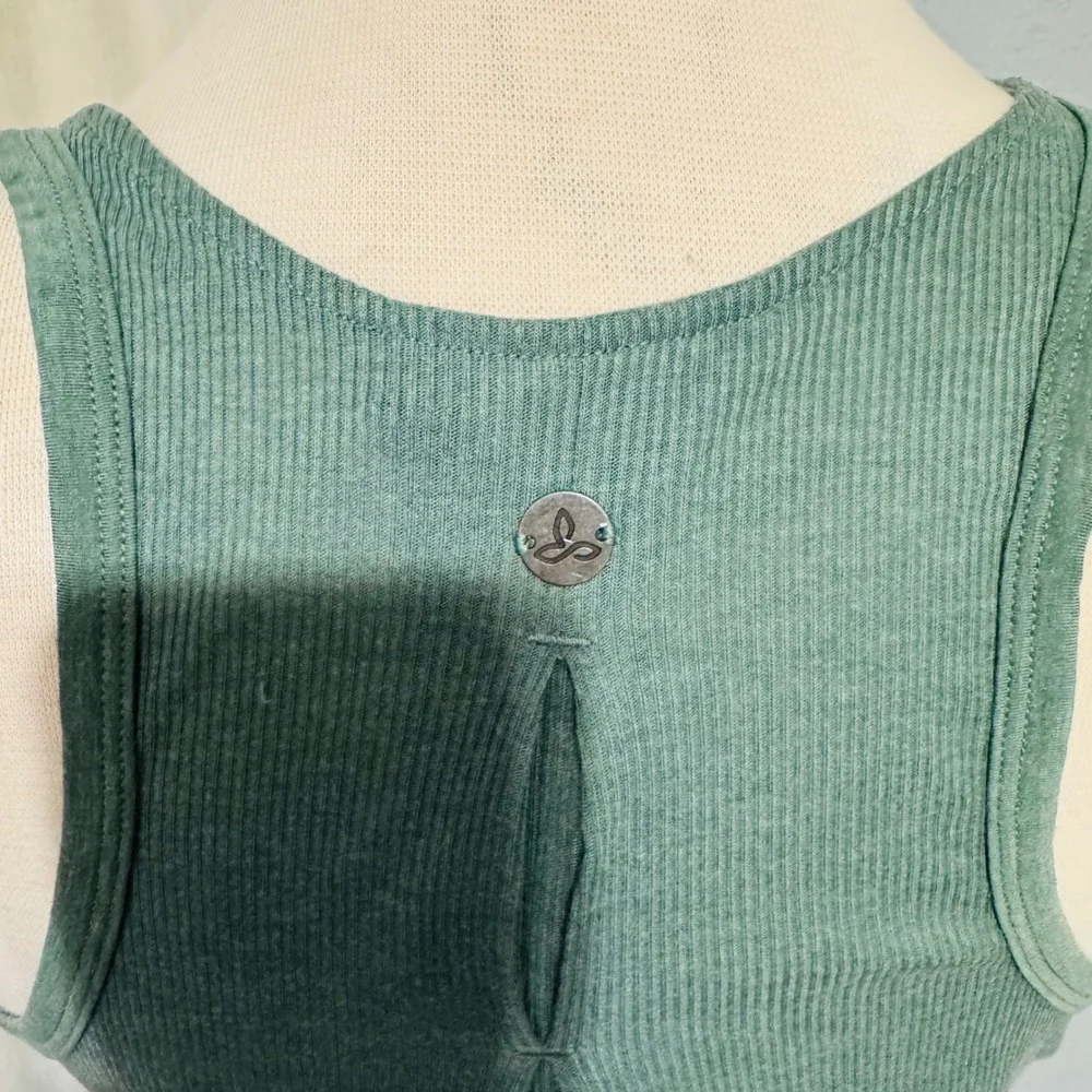 Prana Ribbed‎ Tank Top Racerback Yoga Athletic Green Sleeveless Womens Small